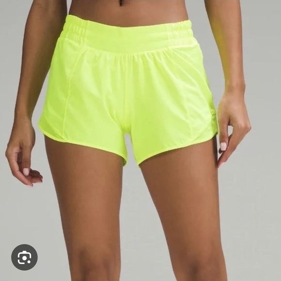 Lululemon Hotty Hot Short Size 6 Neon Green Athletic Shorts - Picture 1 of 6